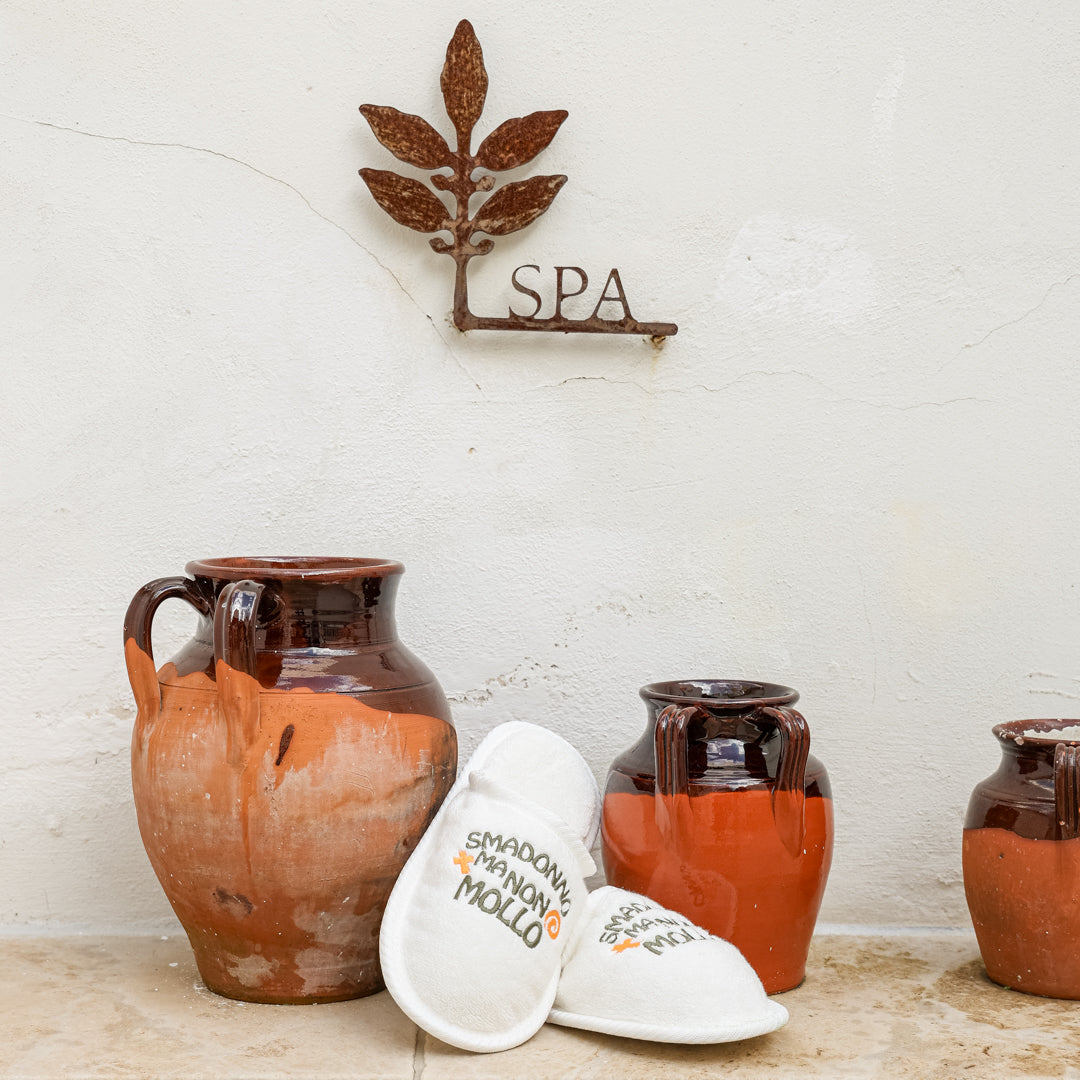 Ciabatte con Frase Ricamata "SMADONNO MA NON MOLLO"