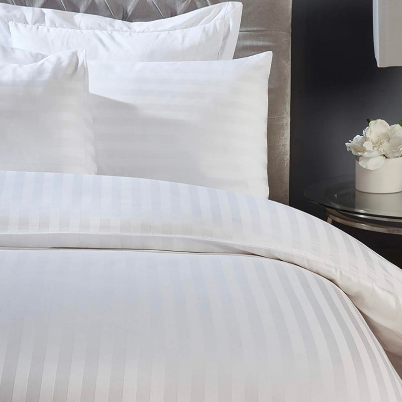 Completo Letto in Rasatello Rigato